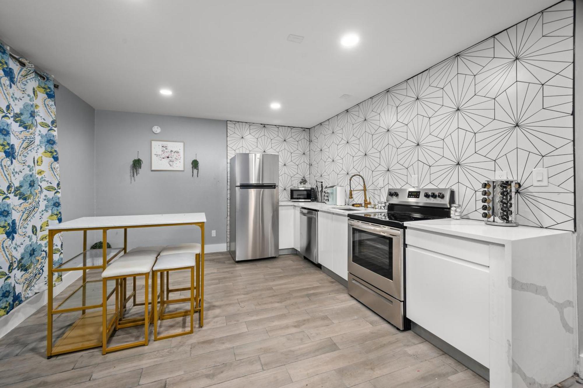 Comfortable 2Br Uptown Escape With Free Park Houston Eksteriør billede