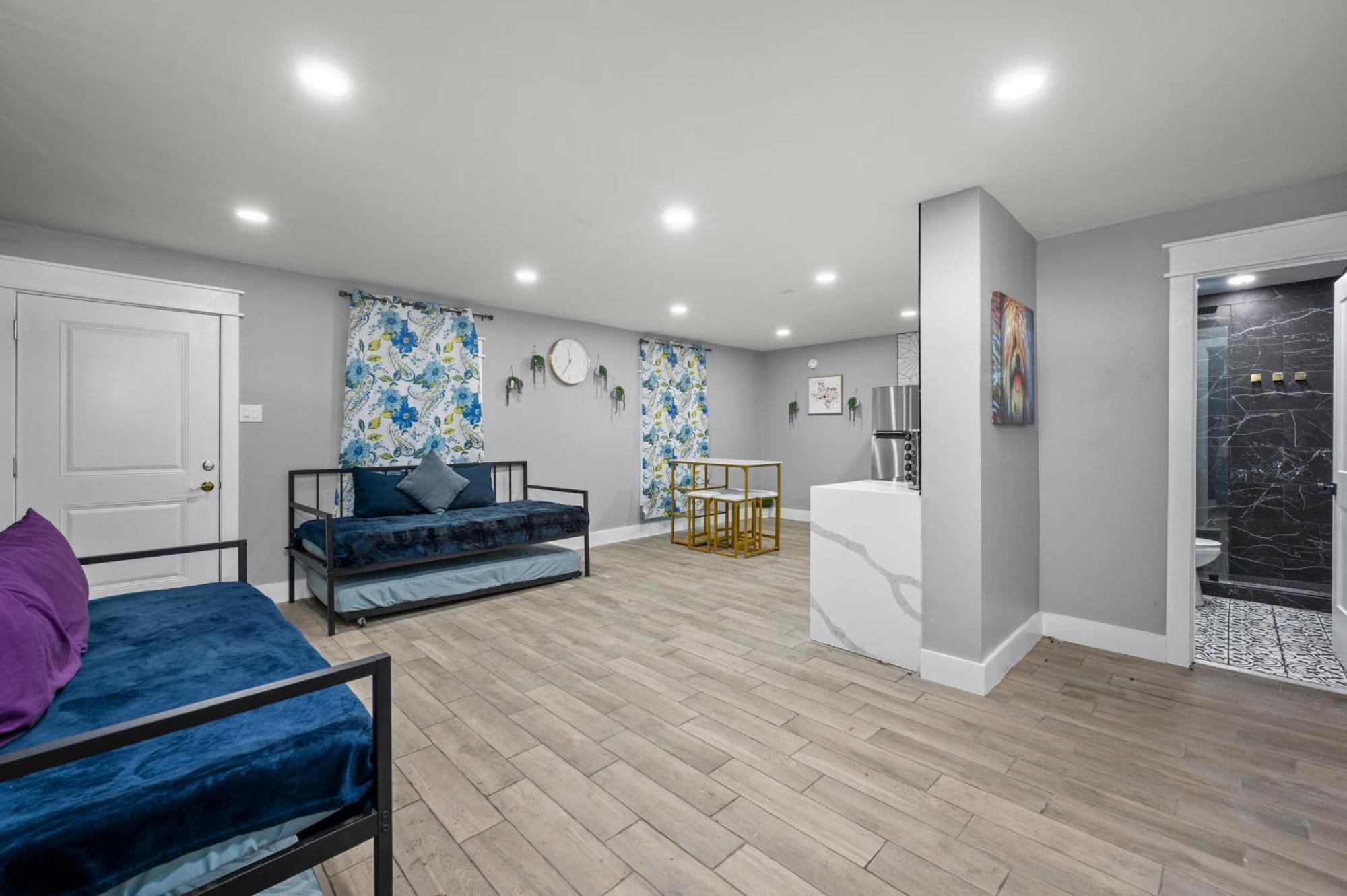Comfortable 2Br Uptown Escape With Free Park Houston Eksteriør billede